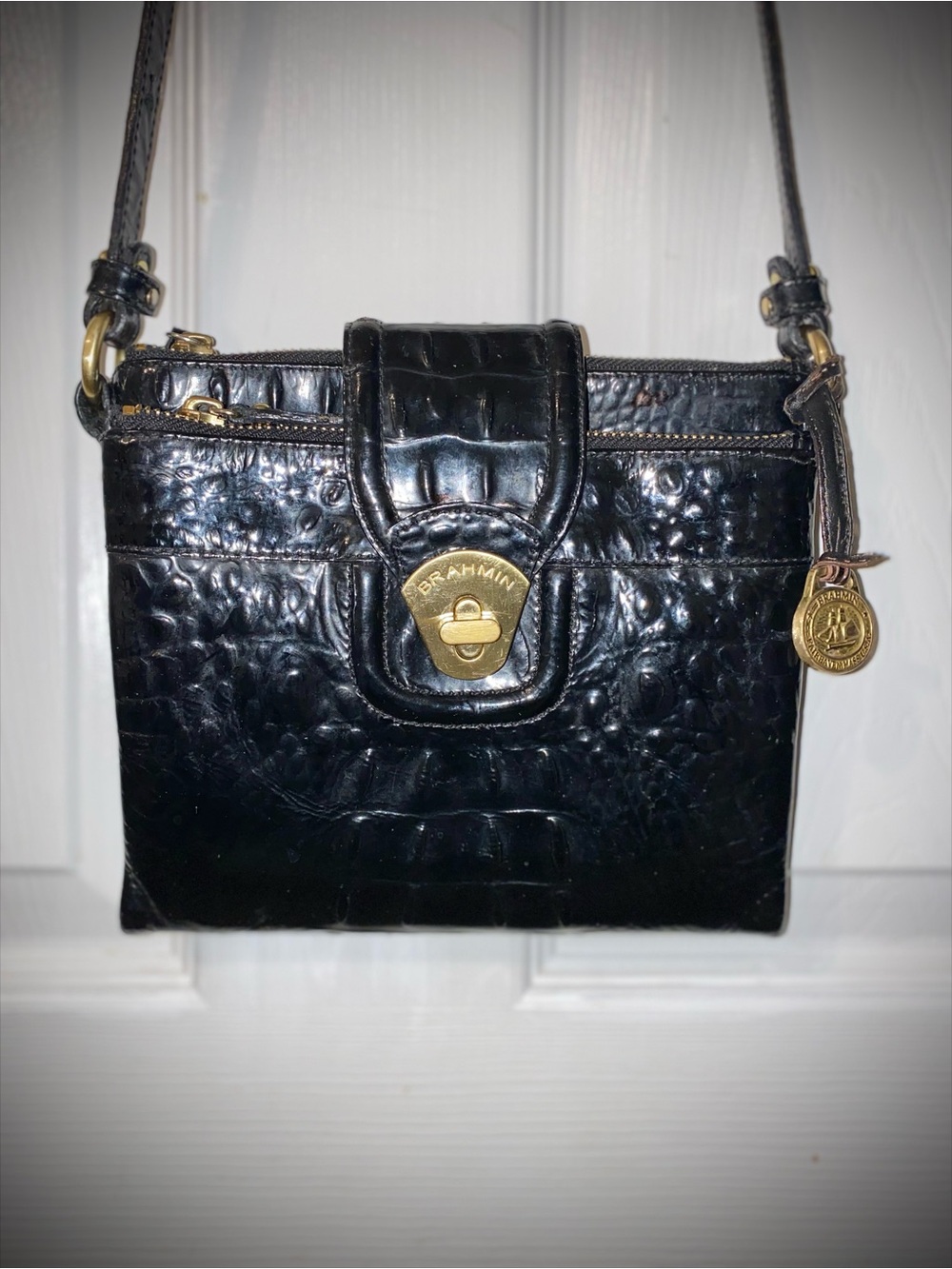 Brahmin Mojito Black Croc-Embossed Leather Crossbody with Gold Hardware - Picture 13 of 13